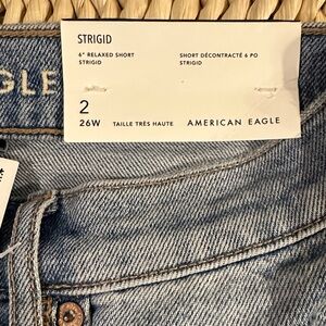 American Eagle Strigid Relaxed Short Jeans